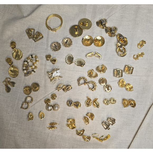 Lot 36 Gold & Silver Tone Clip On Earrings Chunky Pearl Hoop Rhinestone Vintage - Picture 10 of 12